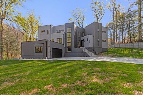 3525 Glenbrook Road